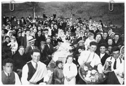 Fiesta en la inaguración de la escuela de Leboso